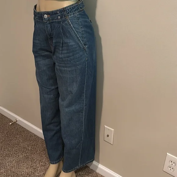 Pilcro The Pleated Baggy Jeans size 26P - Picture 9 of 13